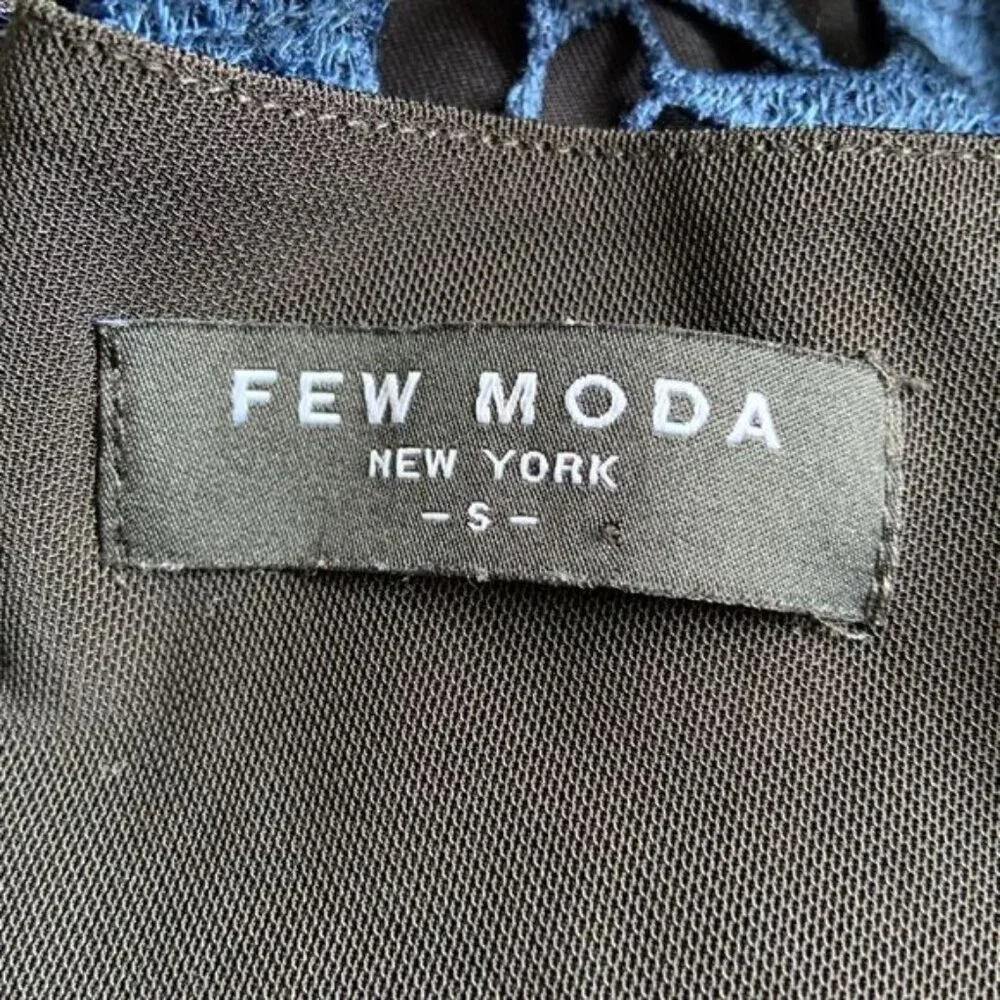 Few Moda Star Lace Mini Dress - Picture 5 of 11